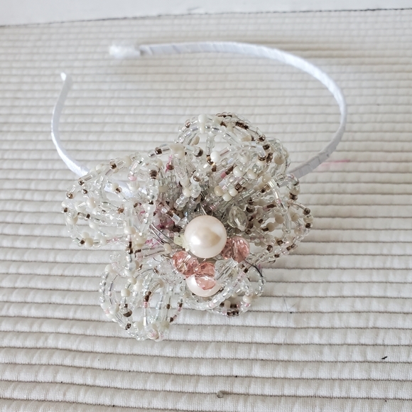 3 Fascinator Lot 1 glasses Feathers Headband Wedding Party Pink Cream Grey Black - Picture 4 of 9